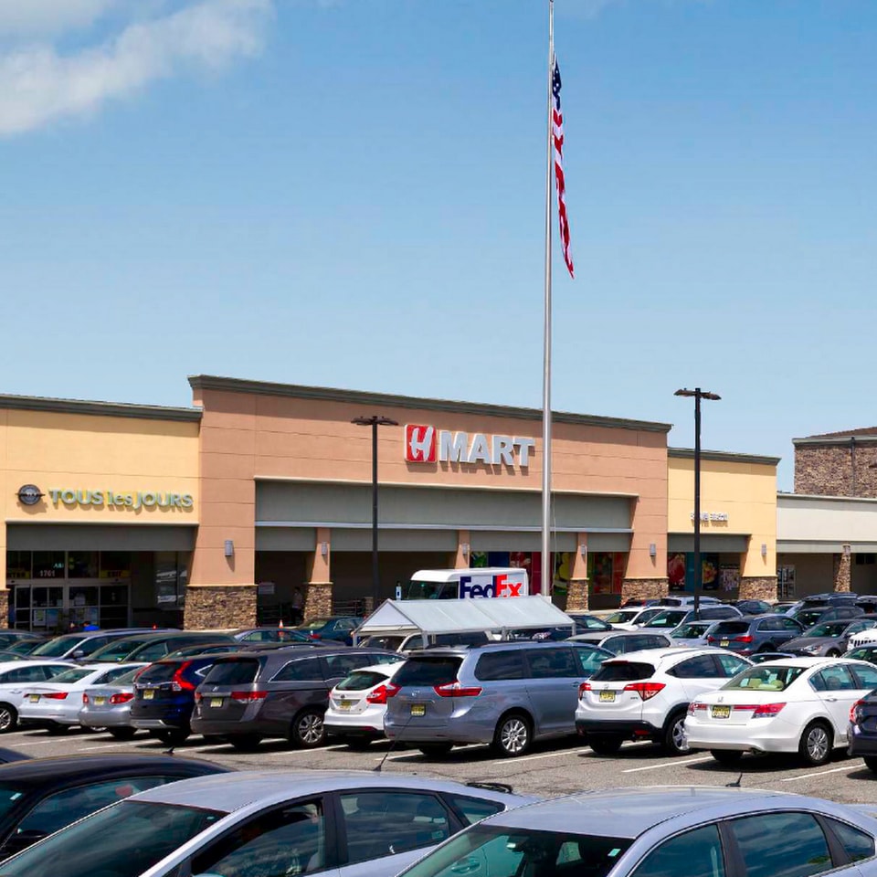 Photo of Festival Plaza in Edison, NJ