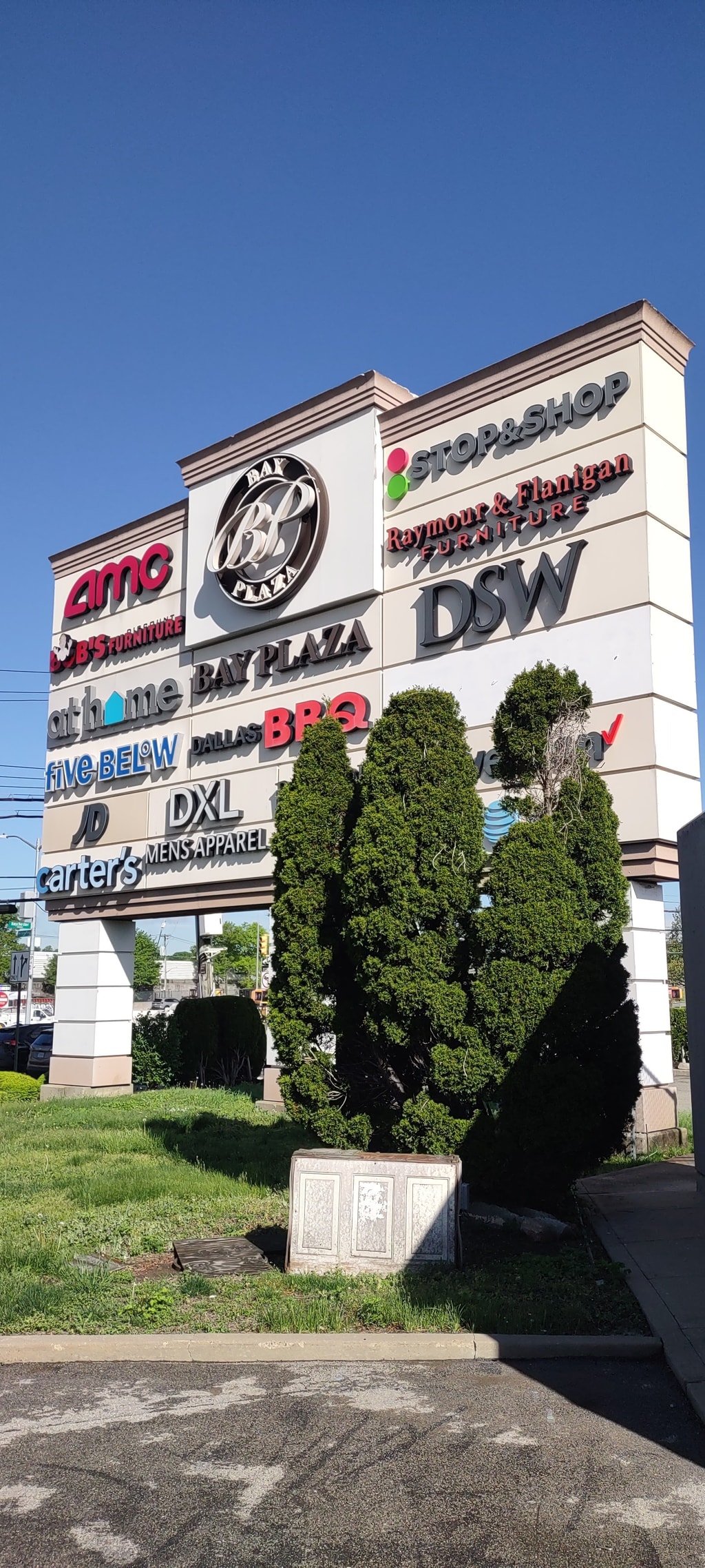 Photo of Bay Plaza Shopping Center in The Bronx, NY