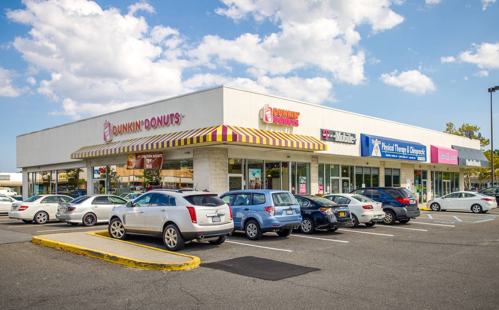 Photo of Carman's Plaza in Massapequa, NY