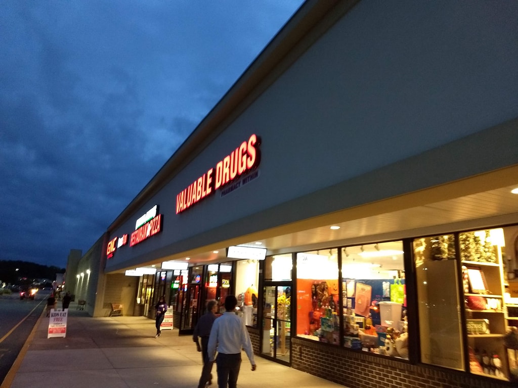 Photo of Crossroads Shopping Center in White Plains, NY