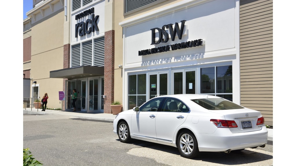 Photo of Manhasset Center in Manhasset, NY