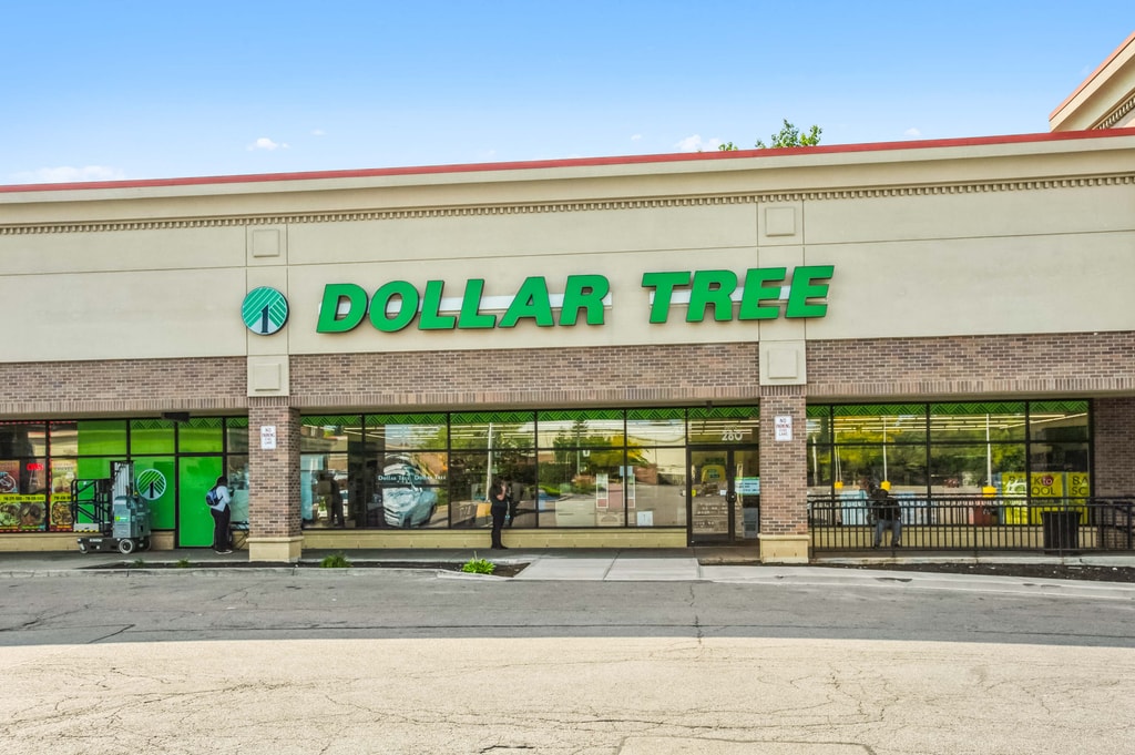 Photo of University Plaza in Eggertsville, NY